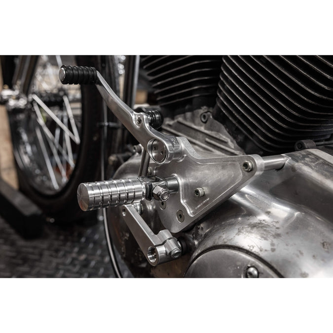 High Mids Foot Controls - Bolt-On Kit for 1991-2003 Harley-Davidson Sportsters