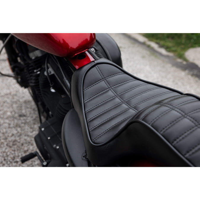 Cobra Seat - Black Pleated - 2004-2021 (Excl. 2007-09) Harley-Davidson Sportsters