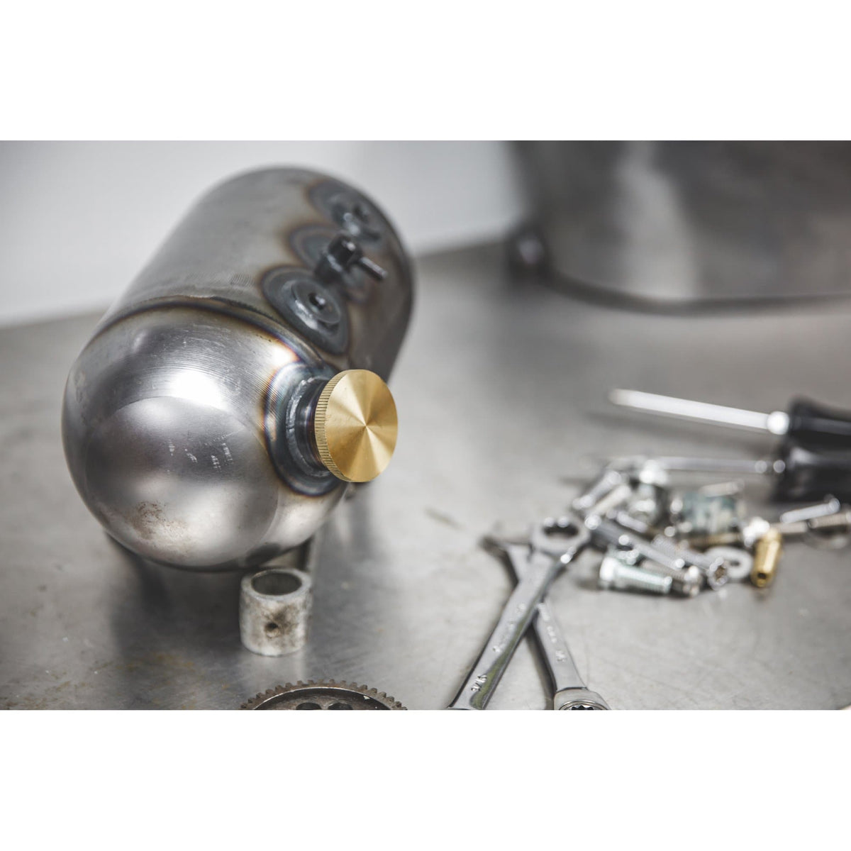Lowbrow Customs Vented Gas Oil Filler Cap & Weld-In Steel Bung Kit For Shovelhead Cafe Racer