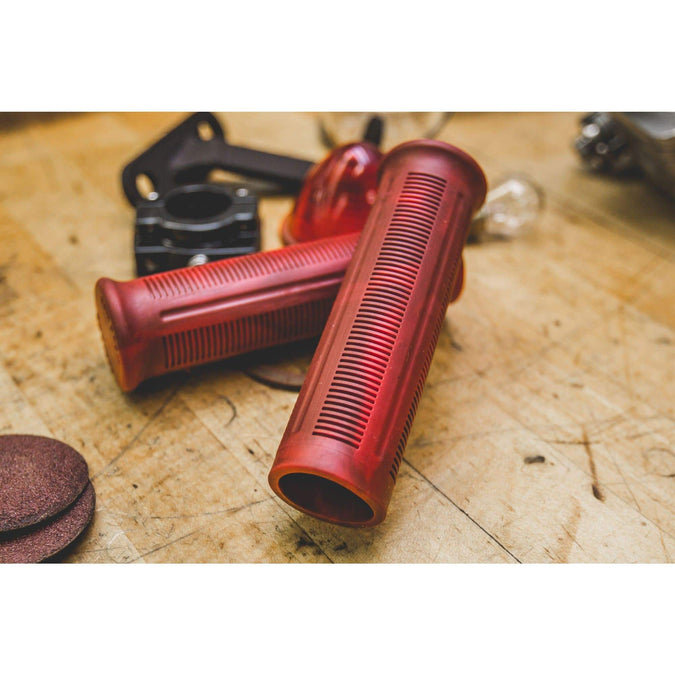 Beck Grips - Marbled Red - 1 inch