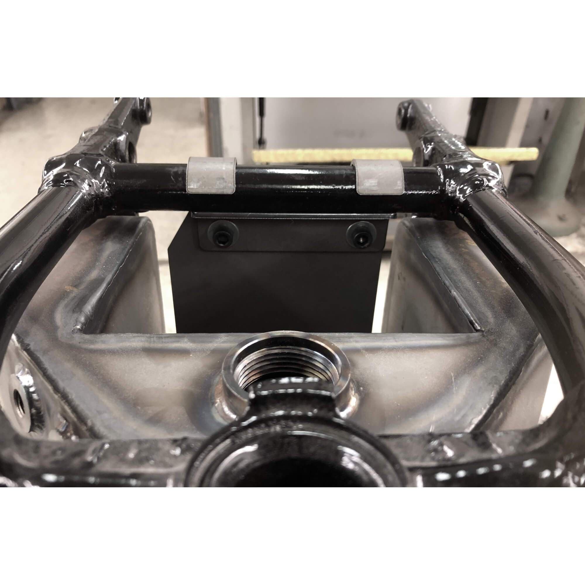 Bolt-On Horseshoe Oil Tank for 1965-Up Harley Four-Speed Swingarm Fram ...
